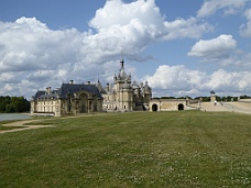 P1020322-NODATE Château de Chantilly